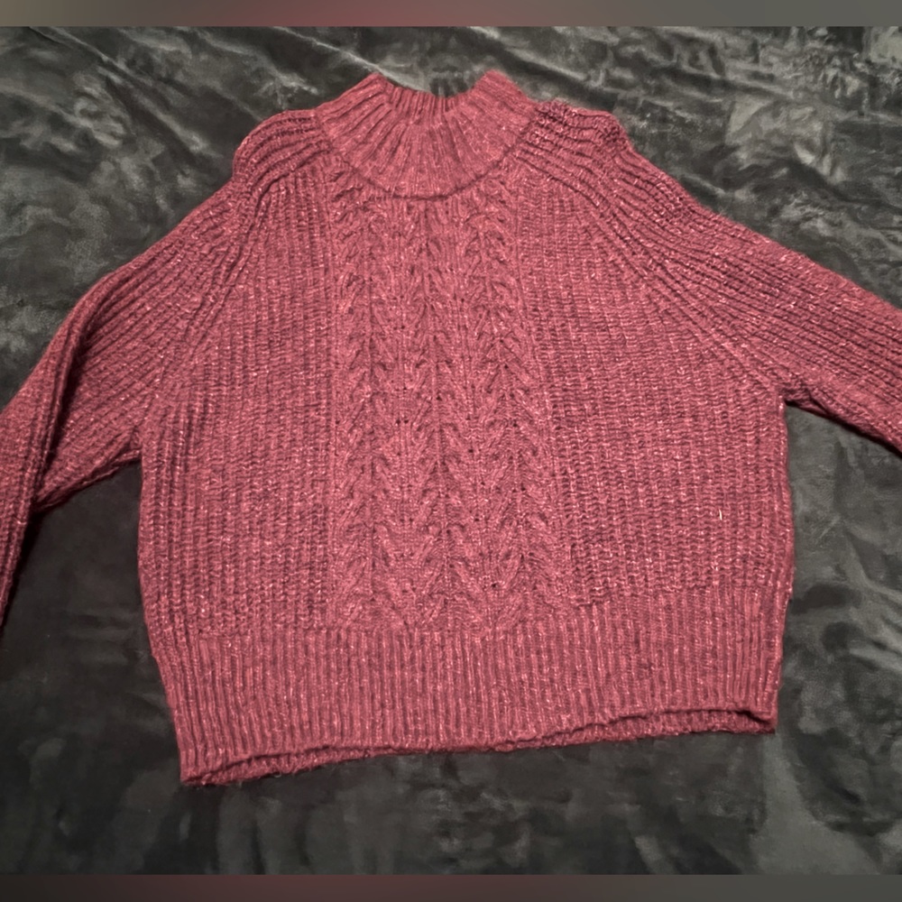 New without tags Turtle neck warm cute sweater. Never worn. Size Medium